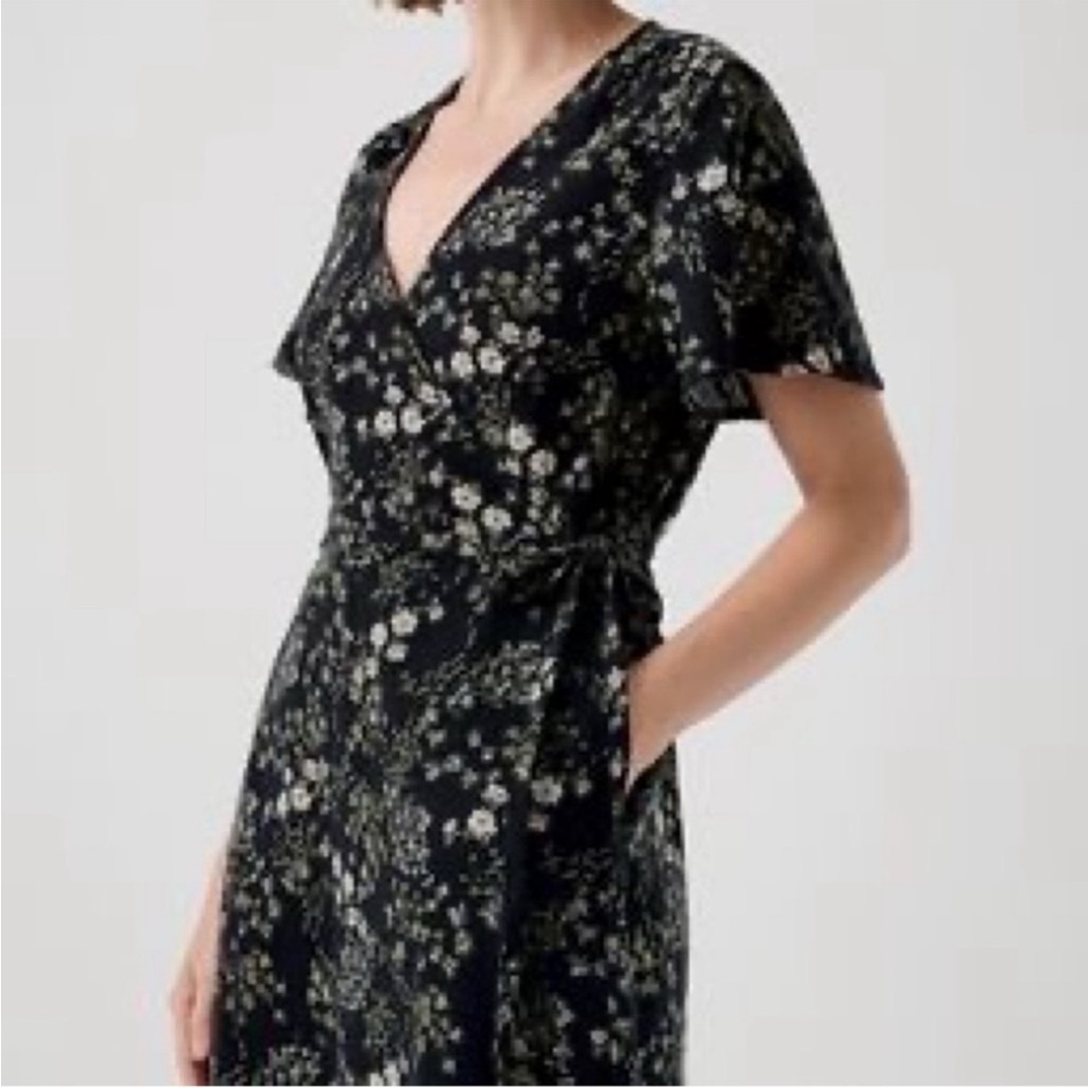 Pact Women's Cafe Crepe Wrap Dress XL Black Wild Flower Print - Picture 3 of 13